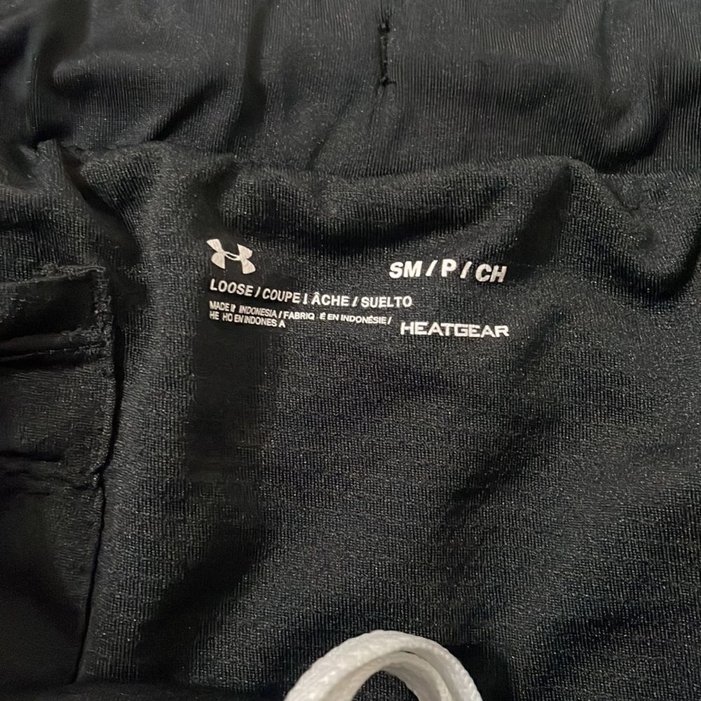 Under Armour shorts  - Picture 5 of 6